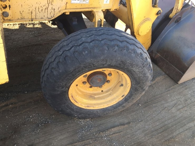 2005-new-holland-lv80-image-10