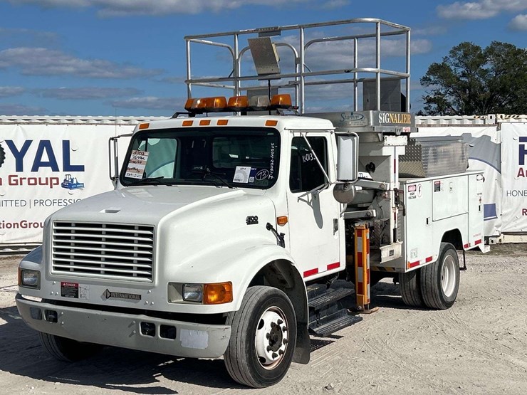 2002-international-4700-image-1