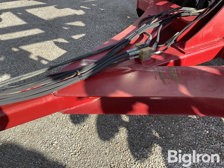 2012-case-ih-330-image-15