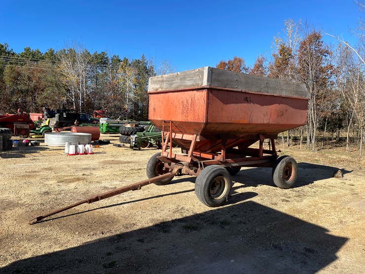 #5931-•-gravity-box-on-running-gear-image-1