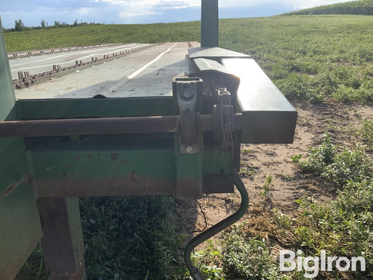 gooseneck-bale-accumulator-image-14