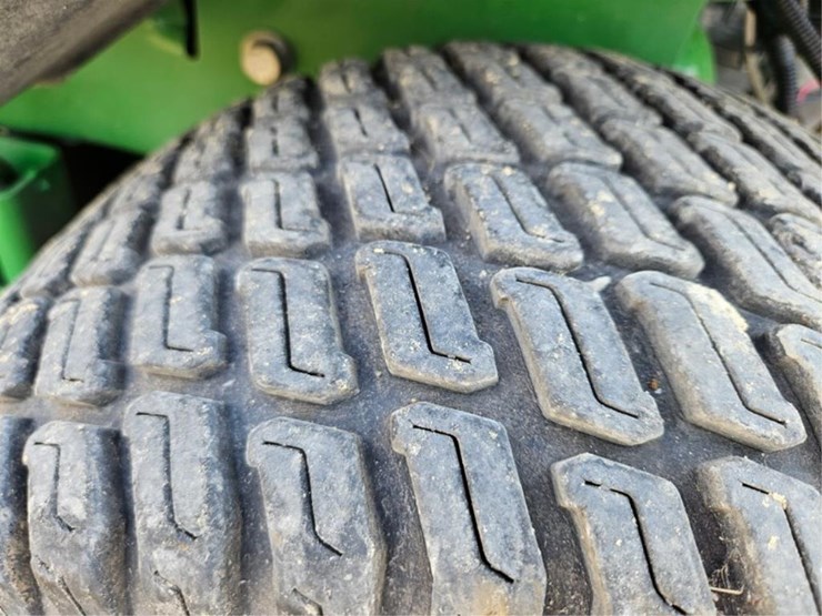 2016-john-deere-z960r-image-27