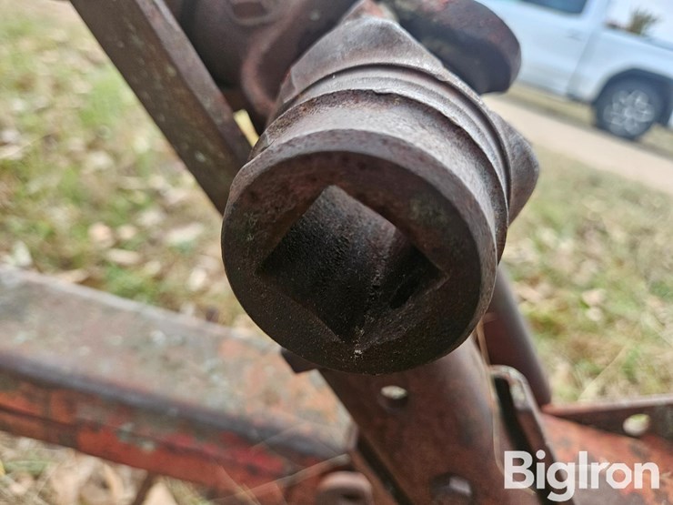 new-holland-68-image-10