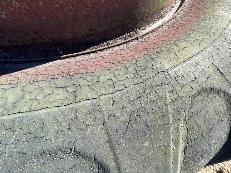 #5940-•-set-of-18.4-38-duals-image-14