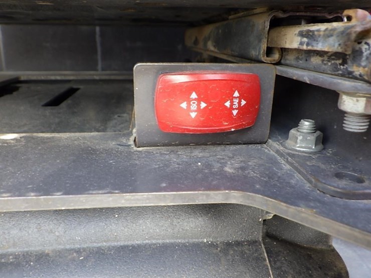 volvo-ecr40d-image-22