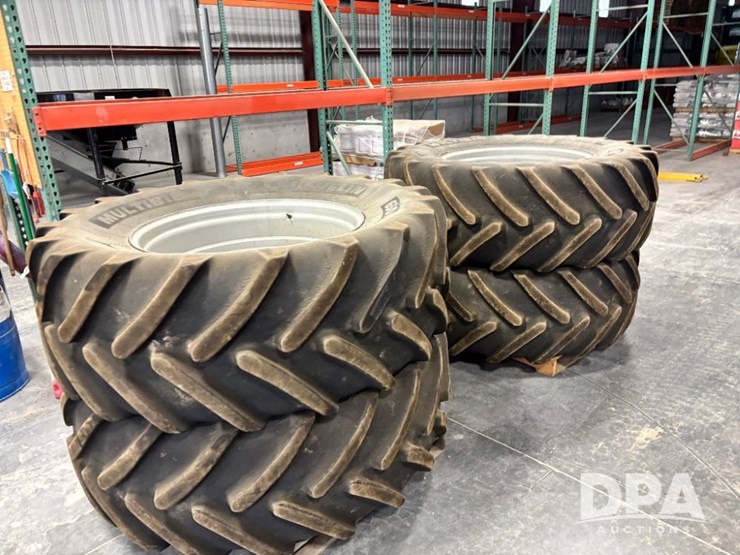 case-ih-patriot-4440-image-1