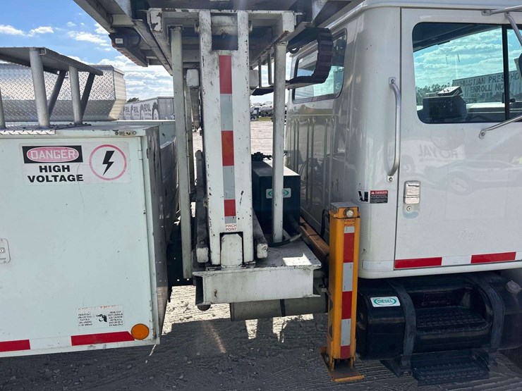 2002-international-4700-image-26