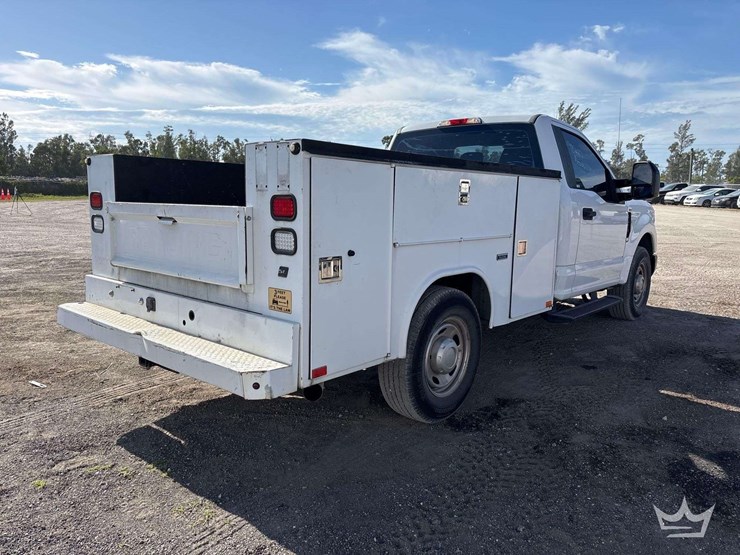 2017-ford-f250-image-3