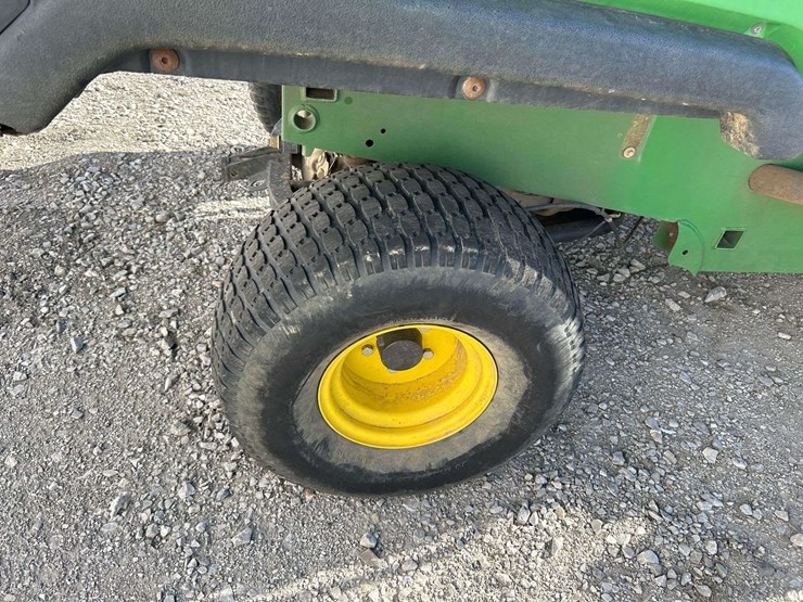 2016-john-deere-gator-image-13