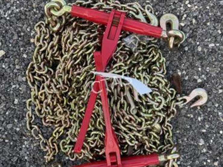 #40-•-(4)-5/16"-20'-chains-&-(2)-5,400-lb-boomers-image-1