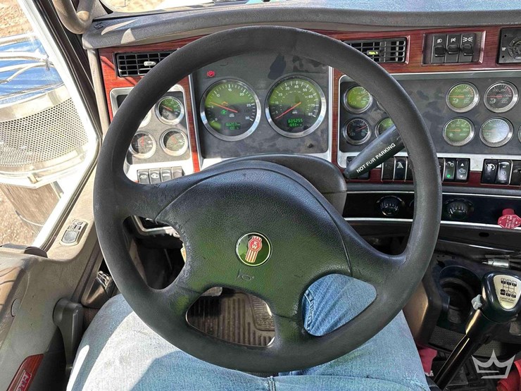 2007-kenworth-t800-image-29