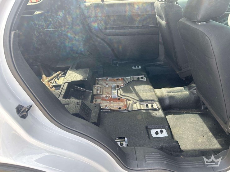 2013-ford-explorer-image-13