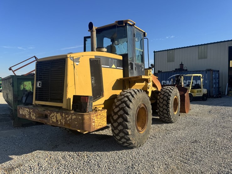 caterpillar-938g-image-3