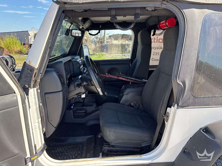 2005-jeep-wrangler-image-10