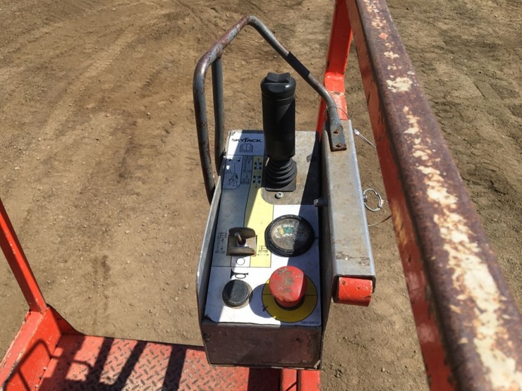 2011-skyjack-sj12-image-5