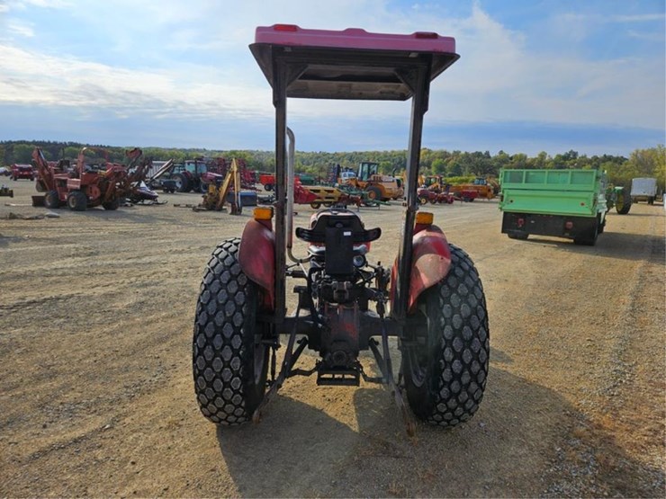 massey-ferguson-240-image-4