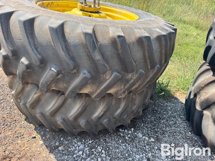 tires-on-john-deere-tractor-rims-image-11
