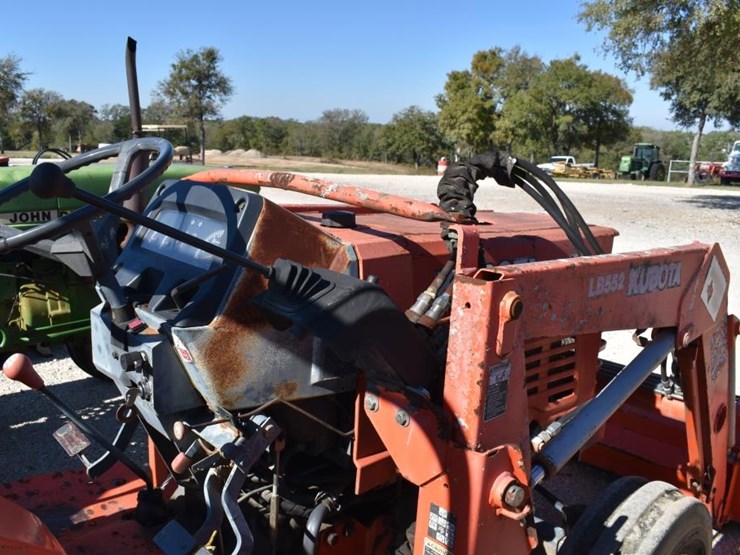 kubota-l4300e-tractor-w/-loader-(serial-#-___857)-(showing-appx-1,247-hours-image-7