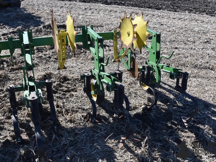 john-deere-825-image-17