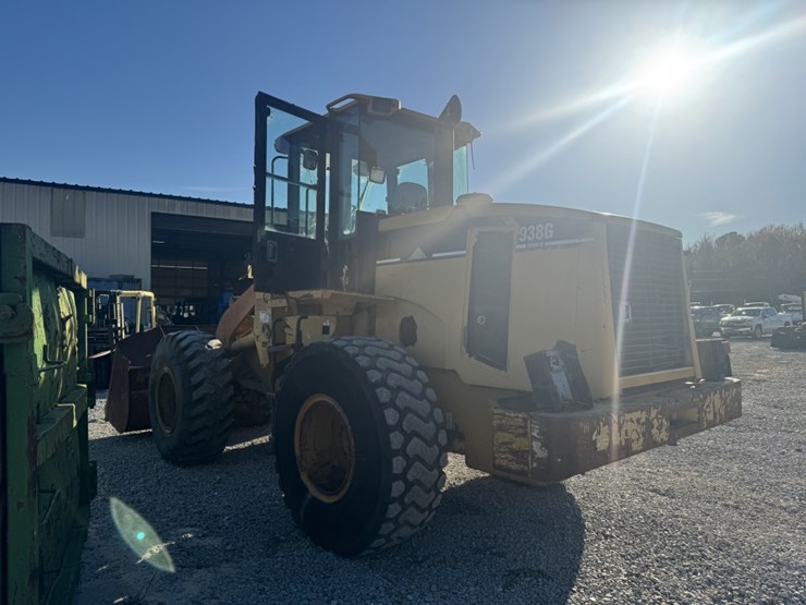 caterpillar-938g-image-4