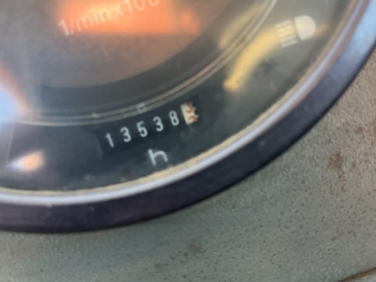 2000-volvo-a35c-image-18