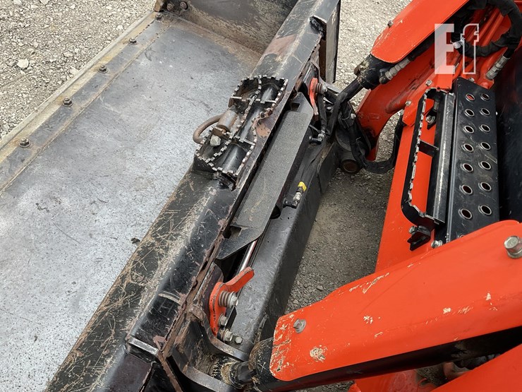 2020-kubota-svl95-2s-image-11