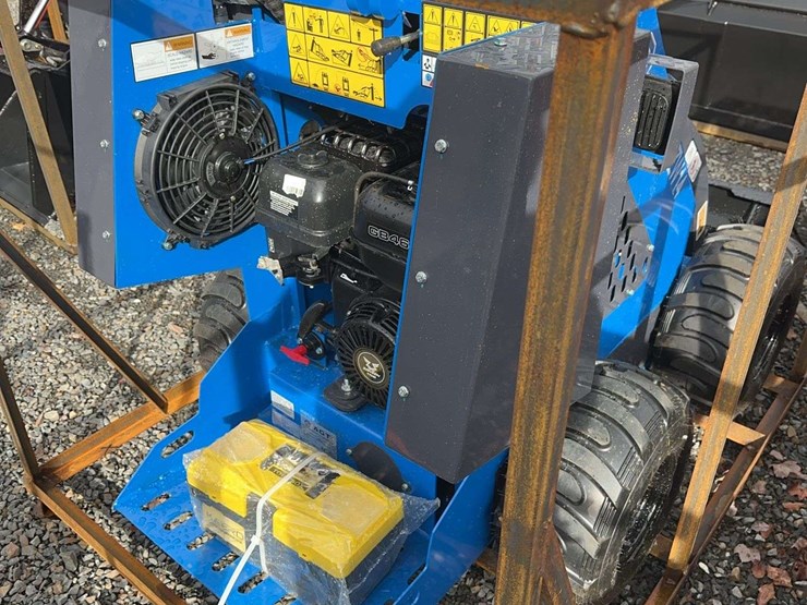 2025-agt-mx-mzw14-mini-skid-steer-loader-image-3