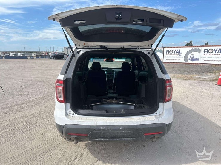 2013-ford-explorer-image-29