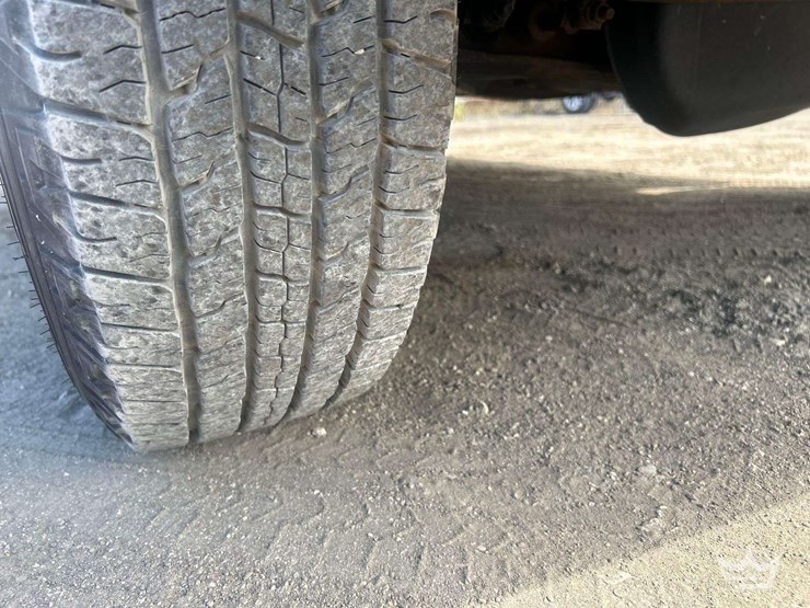 2003-ford-e250-image-28