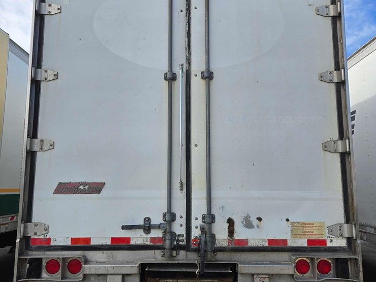 2012-great-dane-trailer-image-3