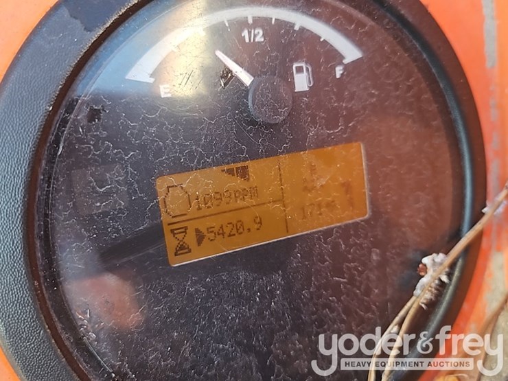 2014-sky-trak-10054-image-29