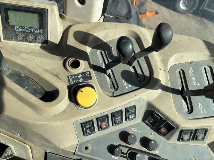 kubota-m126x-image-54