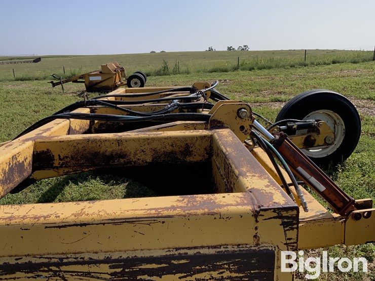 henke-buffalo-12’-feedlot-scraper-image-15