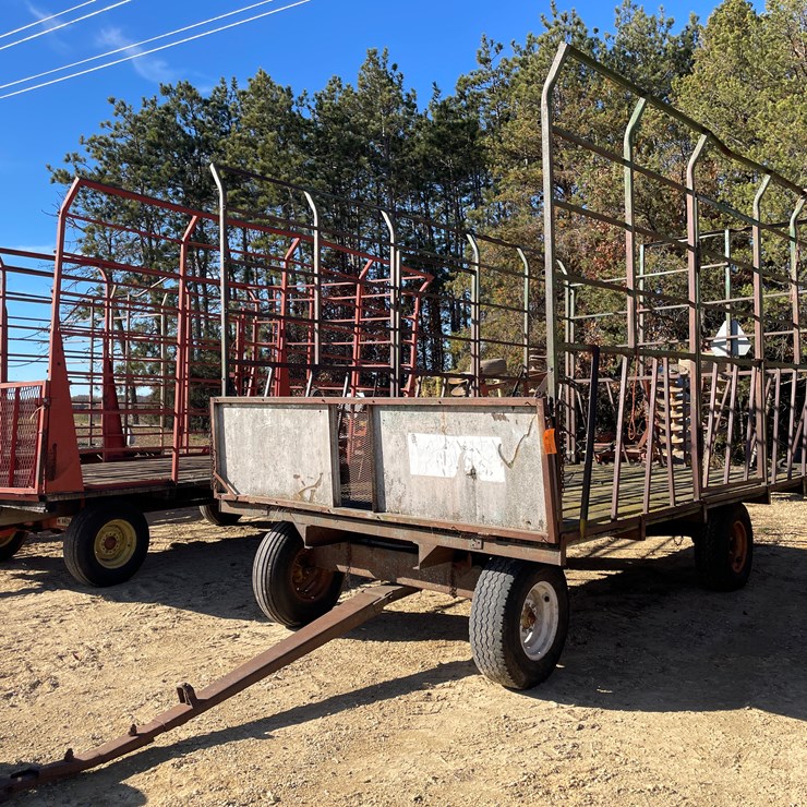 #5927 • 16' Hay Rack