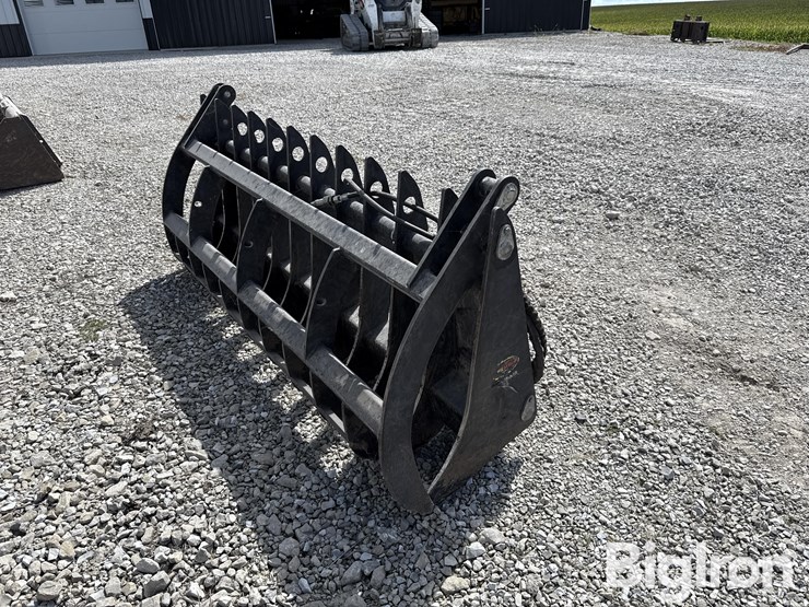 quick-attach-grapple-image-1