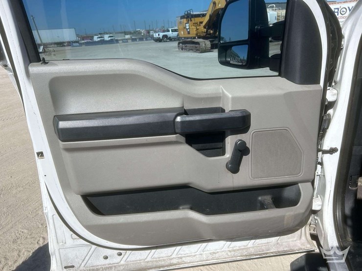 2017-ford-f350-image-5