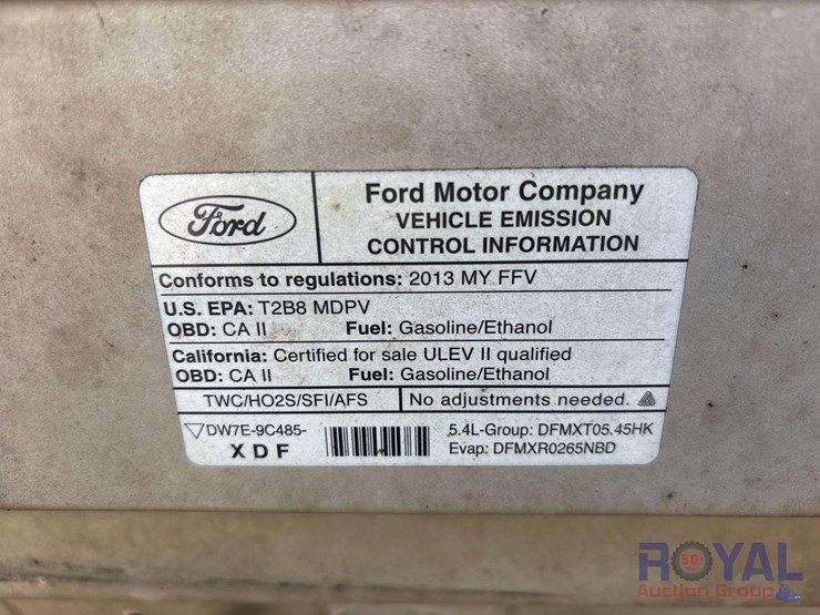 2013-ford-cargo-image-15