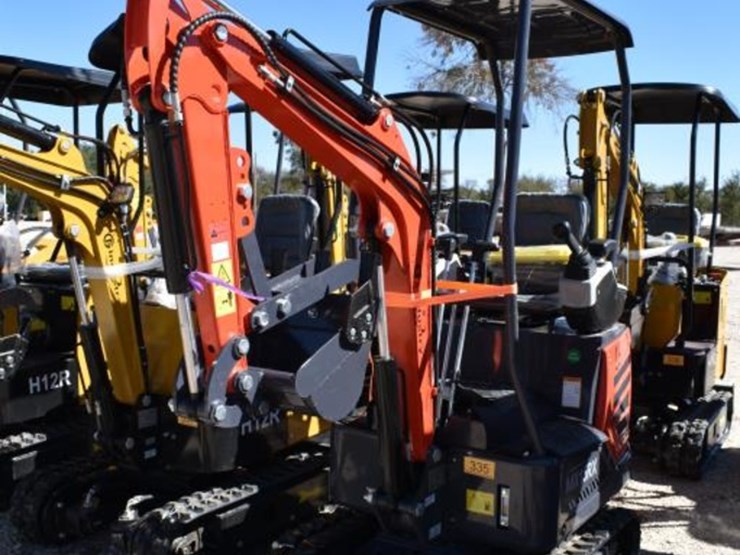 cfg-mx15rx-mini-excavator-(serial-#-mx15rx2025x002079)-(k)-image-1