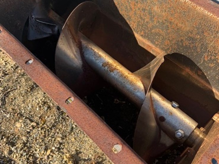 2-augers-(pd5279)-image-2