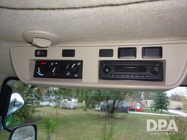 2015-john-deere-r4038-image-120