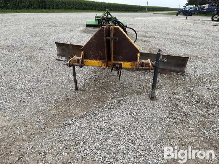 rhino-r1400-blade-image-2