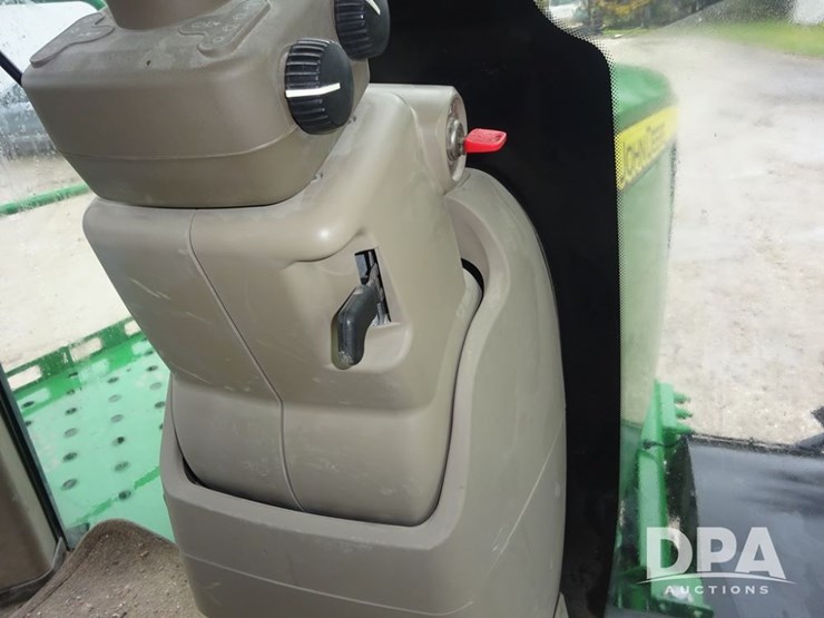 2018-john-deere-f4365-image-93