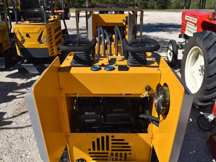 sdlanch-sdll30-mini-skid-steer-(serial-#-2507115246)-(k)-image-5