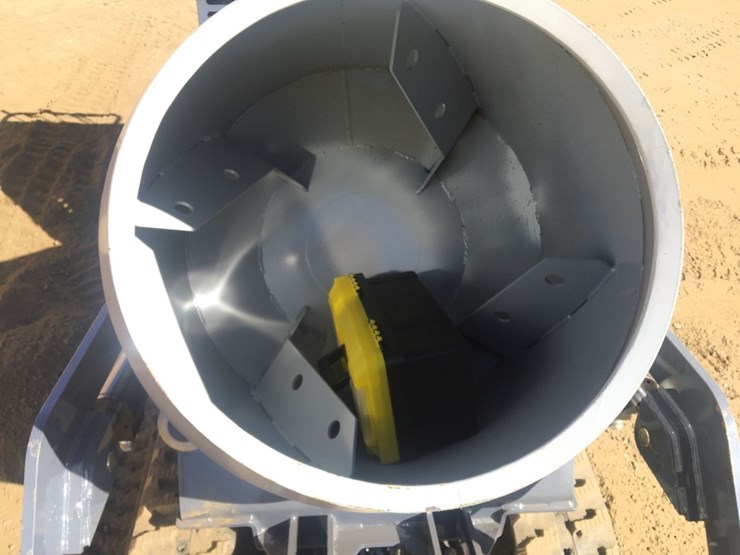 unused-2025-yh-750-blt-stand-on-crawler-cement-image-11