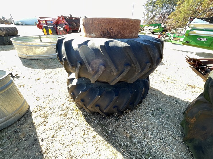 #5939-•-set-of-co-op-18.4-34-clamp-on-duals-image-3