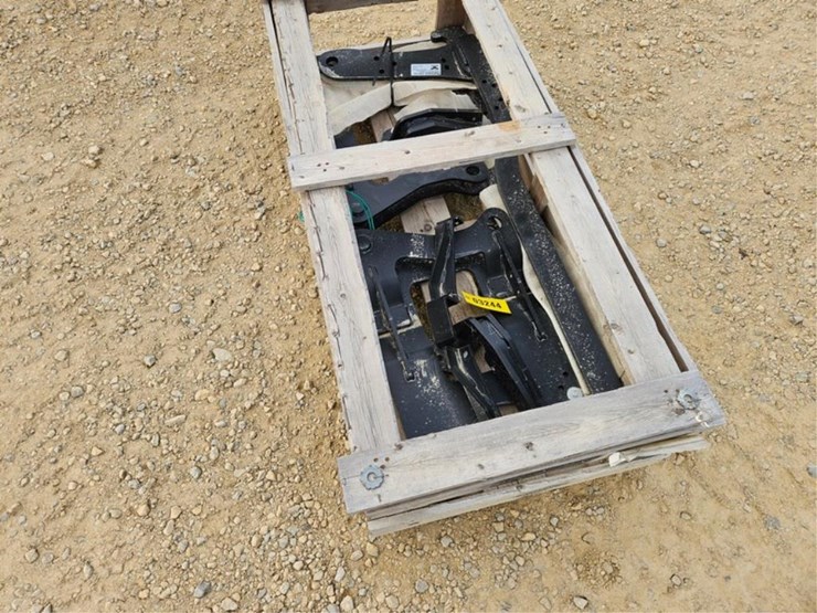 mahindra-2645-image-2