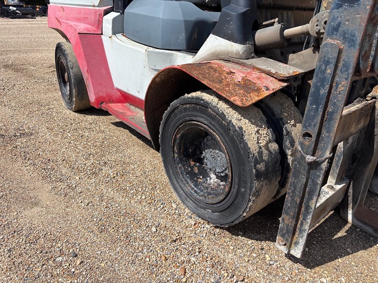 #2554-•-toyota-forklift-|-parts-or-repair-image-10