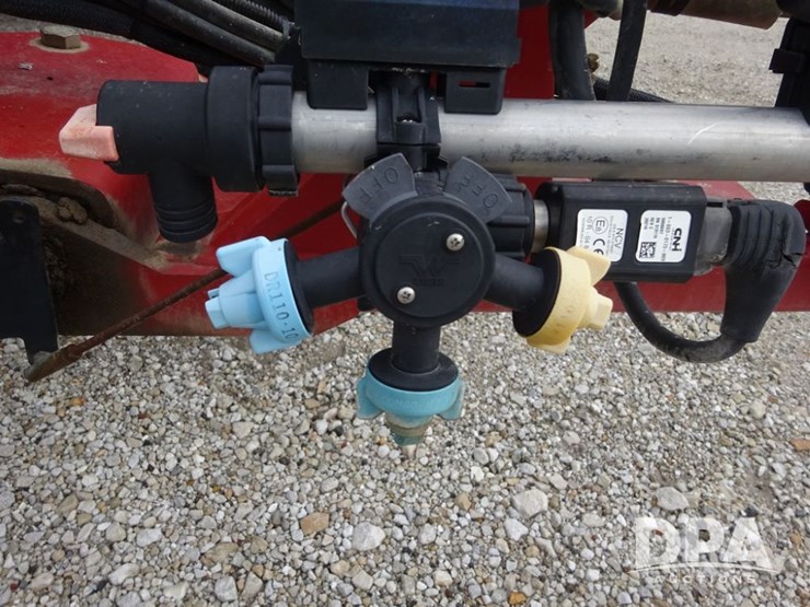 2019-case-ih-patriot-3340-image-56