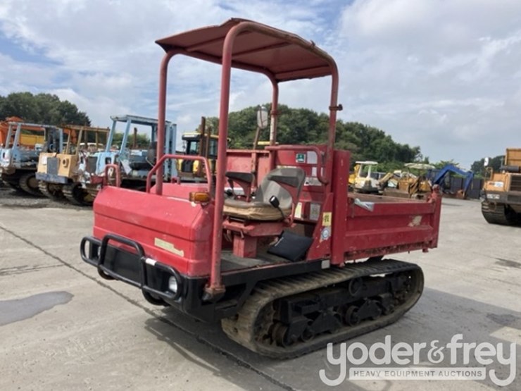 2006-yanmar-c30r-2-image-1
