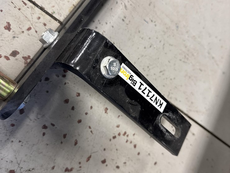 john-deere-cab-display-bracket-image-11